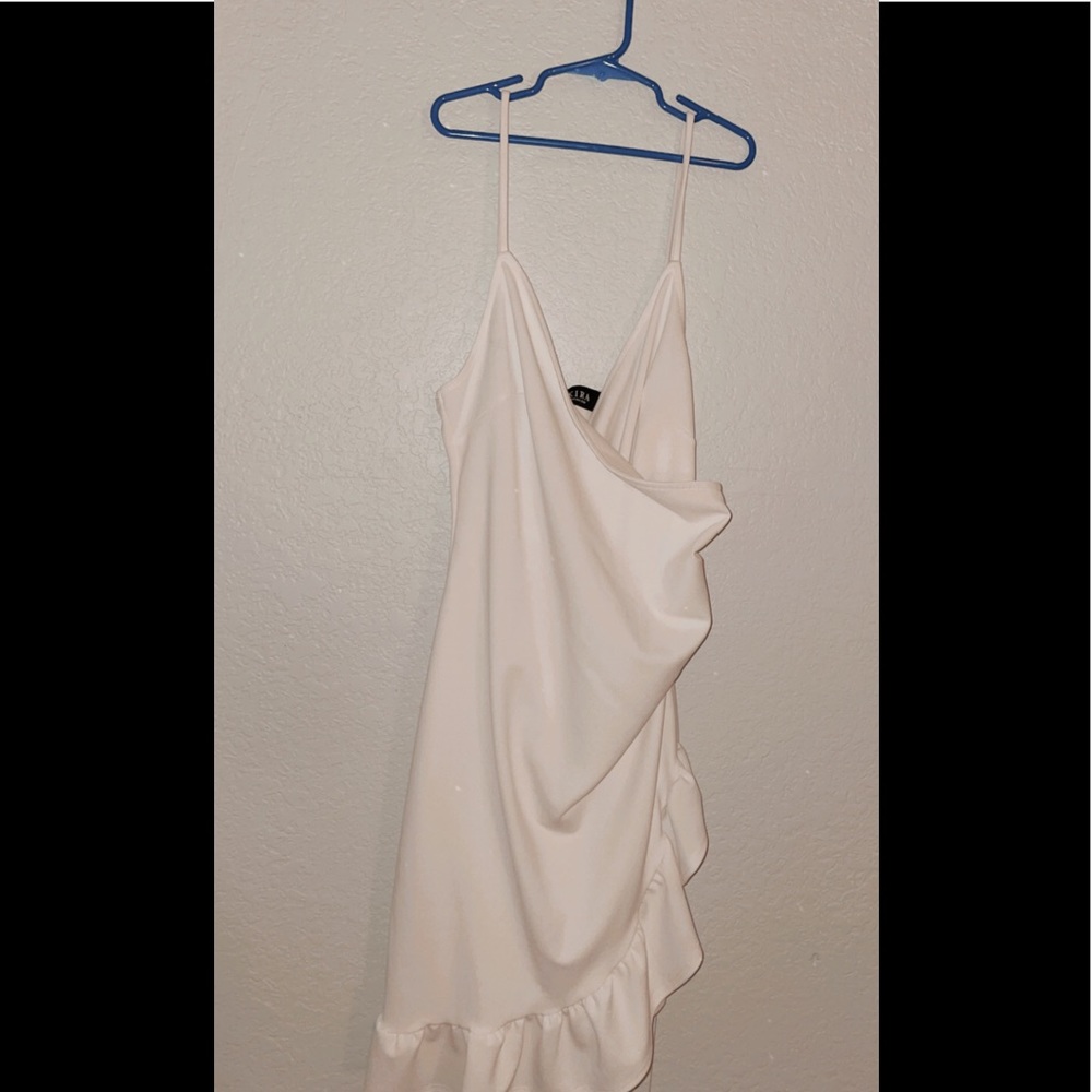 WHITE RUFFLE DRESS - Picture 3 of 3